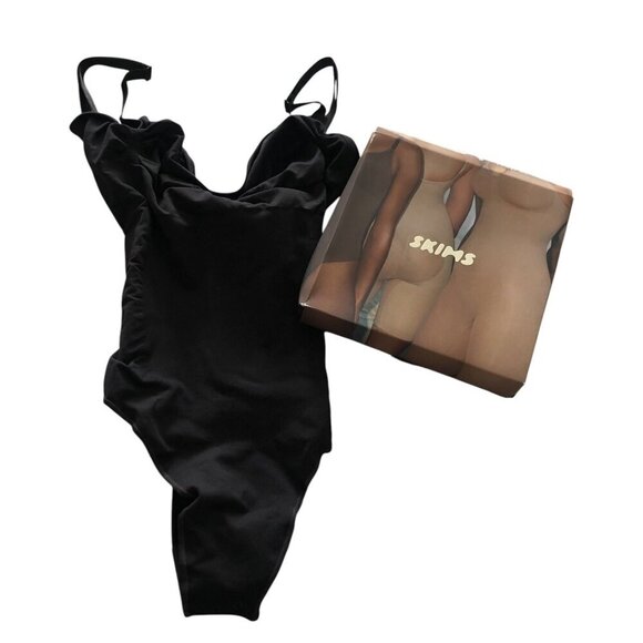 SKIMS New Seamless Sculpt Low Back Thong Bodysuit Onyx Size 2X / 3X - Picture 3 of 11